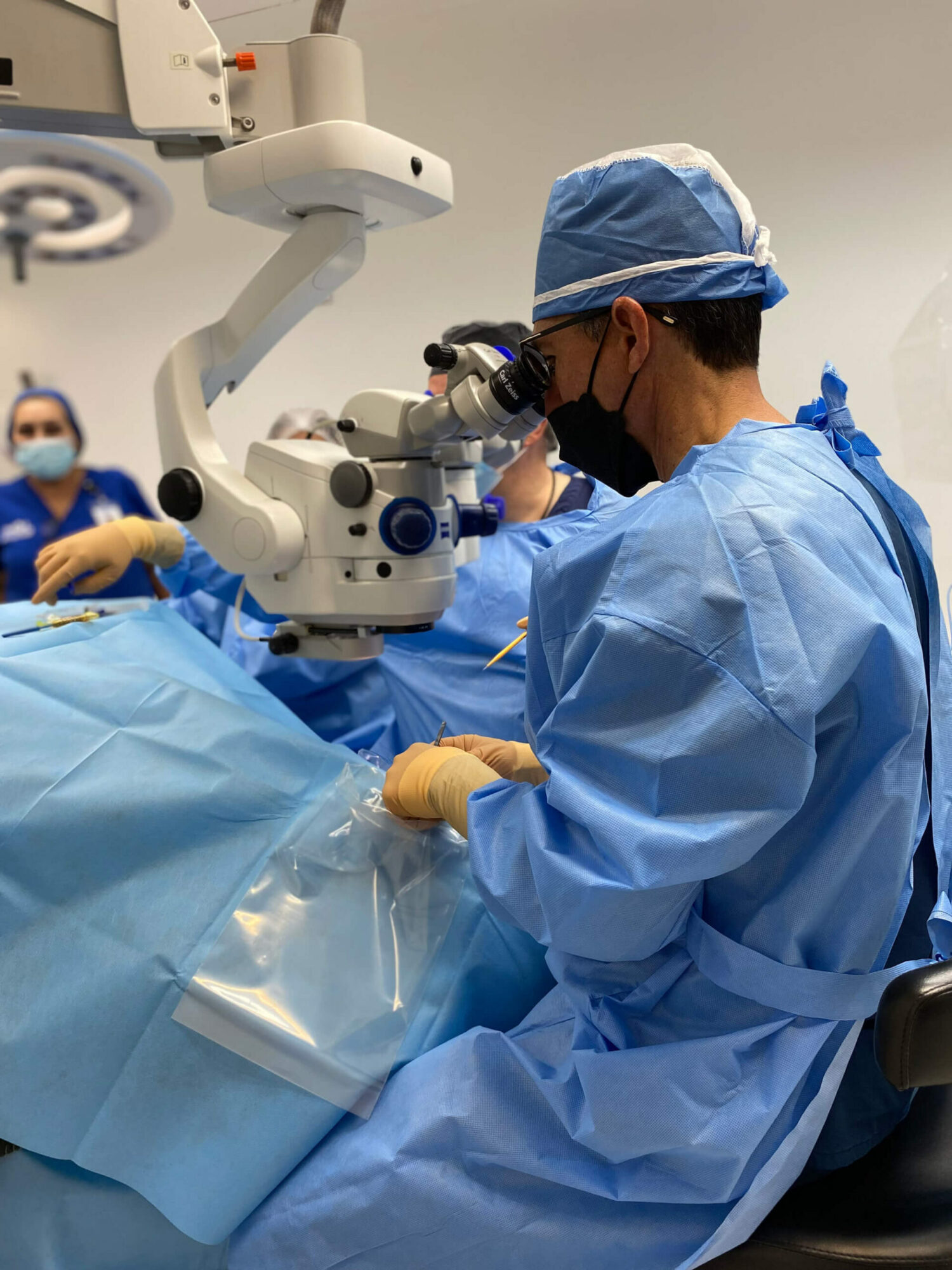 Khroma Visión| Oftalmólogos Especialistas en Cataratas, Glaucoma, Cirugía, Óptica. – Oftalmólogo en Monterrey
